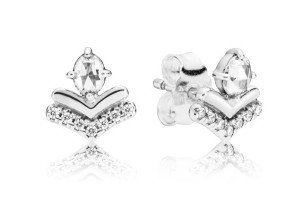 Classic Wishes stud earrings.